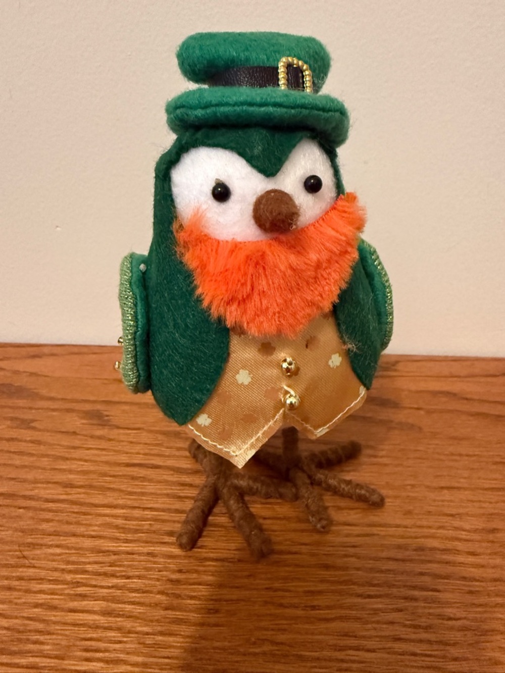 Target Spritz Featherly Friends "Goldy" 2025 edition, ("Hatched" in 2018)